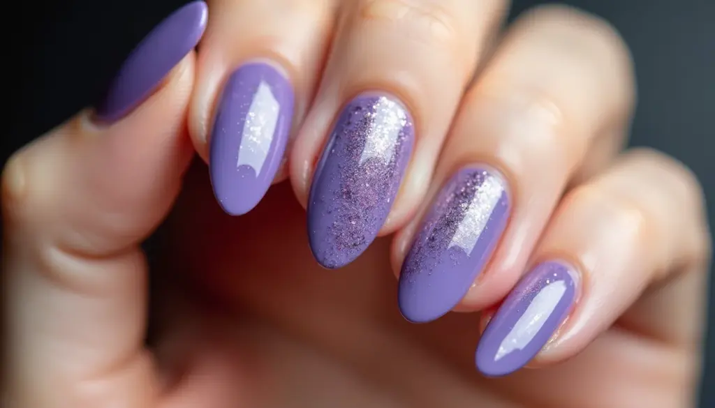 57 Ideias de Unha Roxa com Glitter para Brilhar em 2026