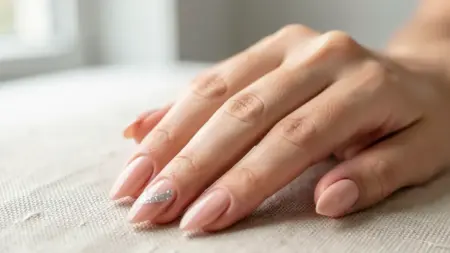 UNHAS DE GEL SIMPLES E ELEGANTES (Inspirações Minimalistas)